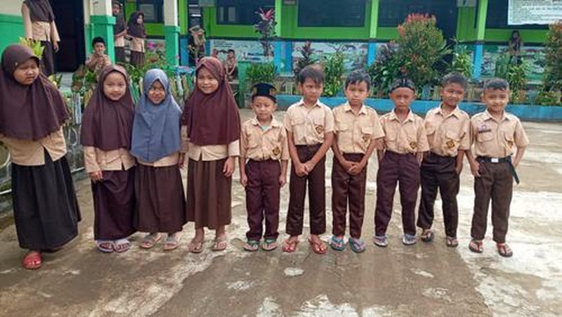 160 Siswa SD di Banten Butuh Sepatu, Mari Bantu Lewat berbuatbaik.id