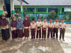 160 Siswa SD di Banten Butuh Sepatu, Mari Bantu Lewat berbuatbaik.id