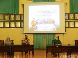 50 Dokter dan Seorang Bidan FK Unair Diterjunkan dalam Erupsi Semeru