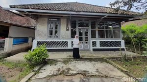 Deretan Rumah Jadul di Desa Cibubuan Sumedang yang Ditawar Miliaran Rupiah