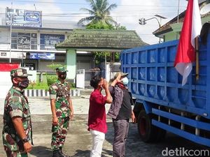 Sopir Truk Ini Dihukum Hormat Merah Putih Gegara Terbalik Pasang Bendera Sopir Truk Ini Dihukum Hormat Merah Putih Gegara Terbalik Pasang Bendera
