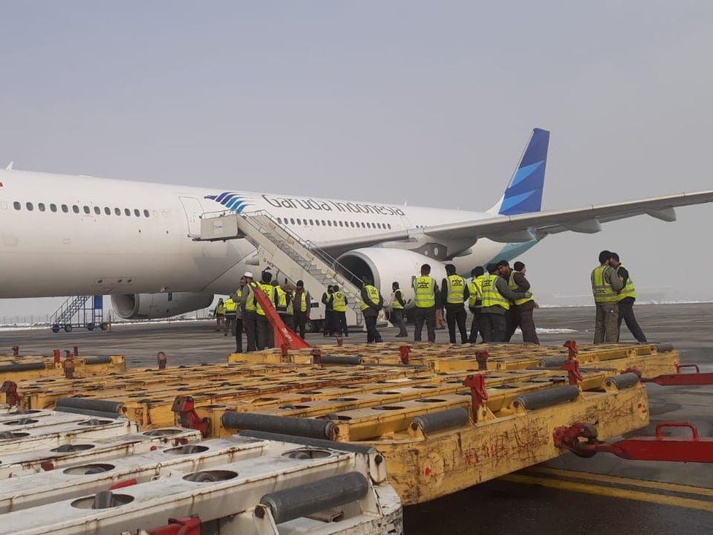 Misi Kemanusiaan, Garuda Indonesia Terbangkan Bantuan untuk Afghanistan