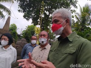 Ganjar soal Gibran Unggul di Survei Pilgub: Halah Durung Cetha, Kok Diomongke