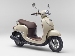 Honda Luncurkan Skutik Klasik Giorno, Iritnya Ngalahin BeAT!