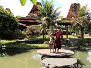 Jalan-jalan ke Kedai Edukasi yang Hadirkan Mini Zoo-Miniatur Kabah