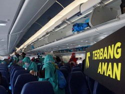 Syarat Naik Pesawat Garuda Cs-Rusia Serang Ukraina