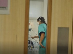 Situasi Penuh Tekanan di RS London Imbas Omicron