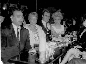 The Dinner Set Gang: Geng Pencuri Paling Terkenal di AS The Dinner Set Gang: Geng Pencuri Paling Terkenal di AS