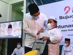 HUT Ke-9, Semen Indonesia Gelar Santunan Anak Yatim di 8 Lokasi