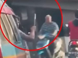 Aksi Sopir Angkot Koboi di Medan Berakhir di Kantor Polisi