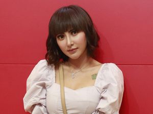Ayu Aulia Disuruh Nikah dengan Zikri Daulay Imbas Video Ciuman Ayu Aulia Disuruh Nikah dengan Zikri Daulay Imbas Video Ciuman