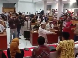 Viral Ulama Marahi Pemerintah Soal Penanganan NII di Garut