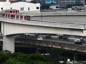 Instalasi Sinyal LRT Jabodebek di Lintasan dan Kereta Sudah 100%