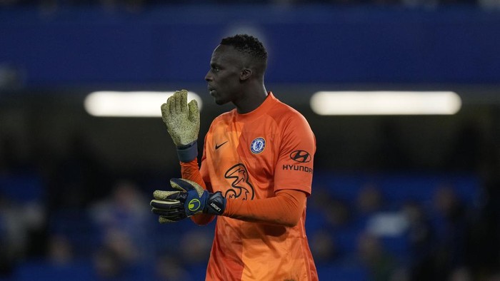 Chelseas goalkeeper Edouard Mendy watches play during the English Premier League soccer match between Chelsea and Brighton and Hove Albion at Stamford Bridge in London, Wednesday, Dec. 29, 2021. (AP Photo/Alastair Grant)