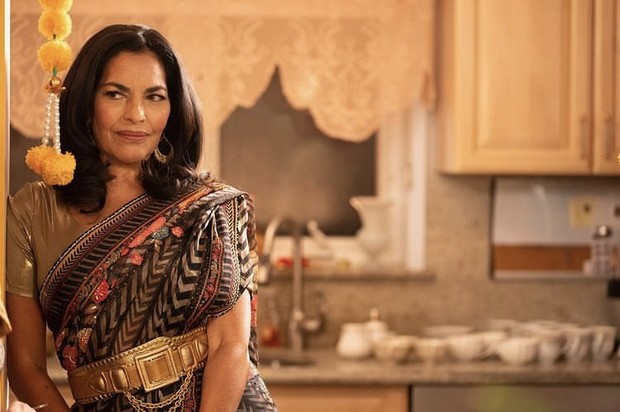 Sari India untuk Diwali dikenakan Seema/