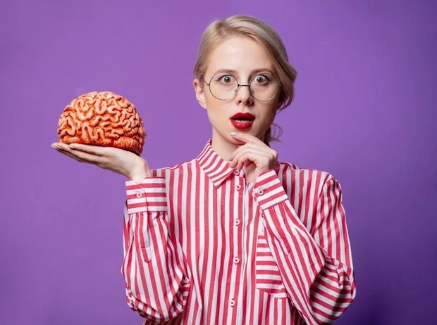 Ilustrasi otak manusia/ Foto: Freepik.com Ilustrasi otak manusia/ Foto: Freepik.com