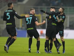 Inter Milan Bekuk Lazio, Puncaki Serie A Lagi