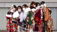 Suka Cita Gadis-gadis di Jepang Merayakan Hari Kedewasaan