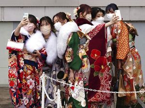 Suka Cita Gadis-gadis di Jepang Merayakan Hari Kedewasaan