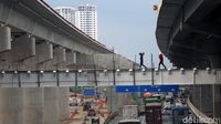 JPO Penghubung Stasiun LRT Bekasi Barat Tengah Dibangun