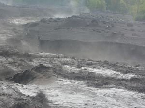 Fenomena Alam Banjir Lahar Dingin Serta Dampaknya