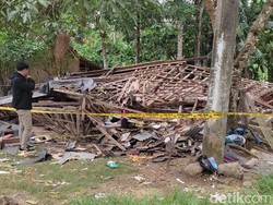Penampakan Rumah Warga yang Hancur Akibat Ledakan di Pandeglang