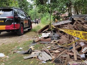 Fakta-fakta Ledakan Bom Maut Pandeglang Fakta-fakta Ledakan Bom Maut Pandeglang