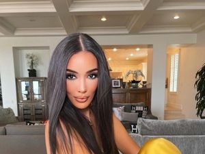 8 Foto Sosialita yang Ditinggal Suami dan Tak Diberi Nafkah 8 Foto Sosialita yang Ditinggal Suami dan Tak Diberi Nafkah