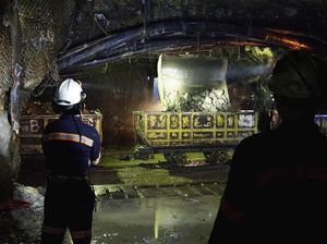 Melihat Masa Depan Tambang Emas Bawah Tanah Gunung Pongkor Melihat Masa Depan Tambang Emas Bawah Tanah Gunung Pongkor