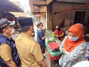 Banyak Pedagang Pasar Krukut Pilih Ngumpet Saat Akan Di-swab Massal