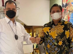 Potret Crazy Rich Energi Saat Bersama Keluarga