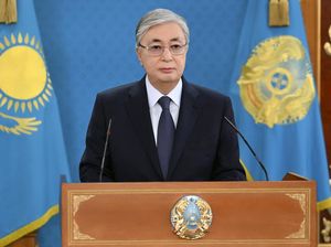 Putin Telepon Presiden Kazakh Soal Investigasi Jatuhnya Pesawat Azerbaijan Putin Telepon Presiden Kazakh Soal Investigasi Jatuhnya Pesawat Azerbaijan