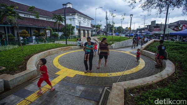 Rupa Baru Plaza Stasiun Manggarai Usai Dipercantik
