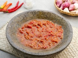 Asal Usul Terasi dan Resep Membuat Sambal Terasi yang Sedap
