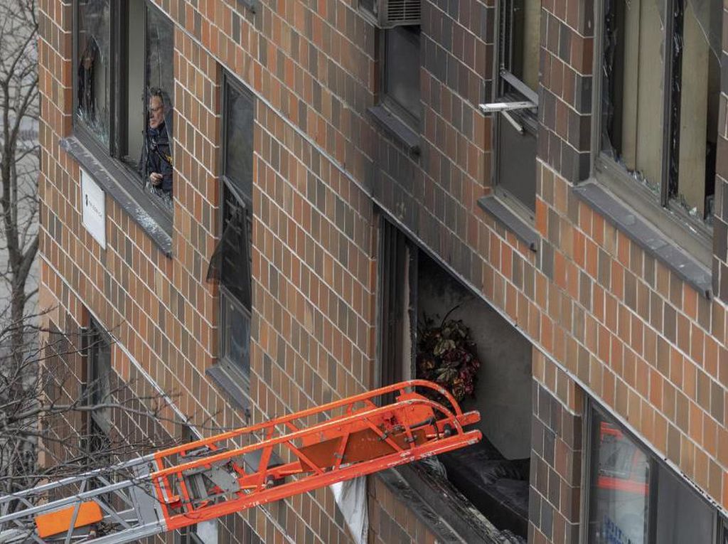 Kebakaran Apartemen New York Tewaskan 19 Orang, Korban Ada di Tiap Lantai