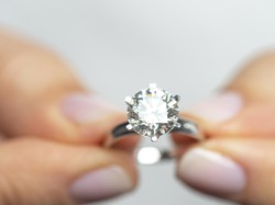 Mau Investasi Berlian tapi Masih Pemula, Ini Tipsnya