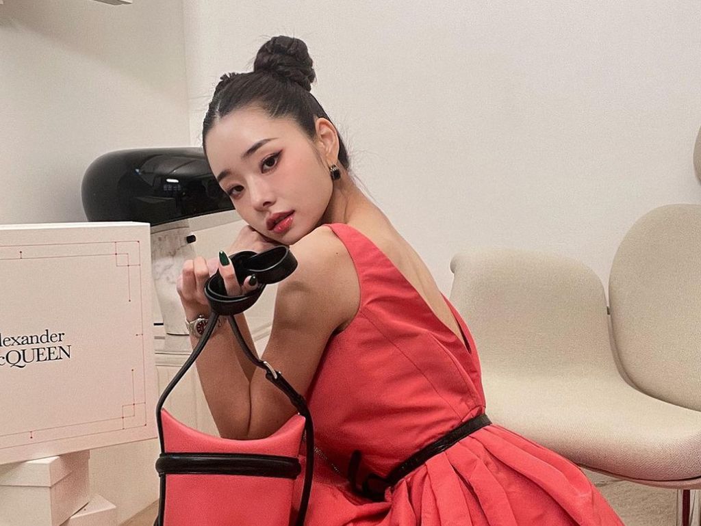 7 Paras Imut Song Ji A, Kontestan Wanita Terfavorit di Singles Inferno 7 Paras Imut Song Ji A, Kontestan Wanita Terfavorit di Singles Inferno