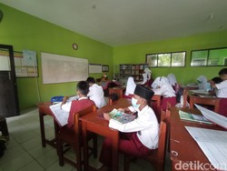 Pemkot Cirebon Kebut Vaksinasi Anak, SMP-SMA Sudah PTM 100 Persen