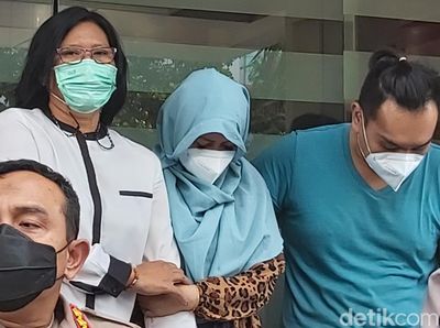 Penampakan Pedangdut Velline Chu usai Ditangkap Nyabu