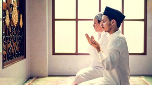 Doa Setelah Adzan: Arab, Latin, dan Artinya