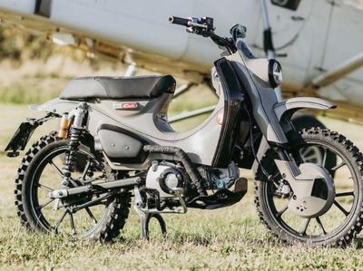 Wujud Honda Super Cub C125 Kala Bersolek Jadi Motor Penggaruk Tanah