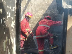 Kebakaran Rumah di Cakung Jaktim Diduga Akibat Korsleting Listrik