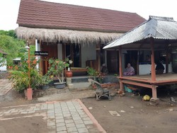 Sarhunta-Tenda di Mandalika Ludes Disewa