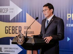 Respons Sandiaga soal Turis Rusia Kesulitan Tarik Uang di Indonesia