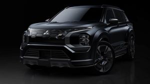 Lihat Lebih Dekat Wujud Mitsubishi Vision Ralliart yang Serba Hitam dan Sporty