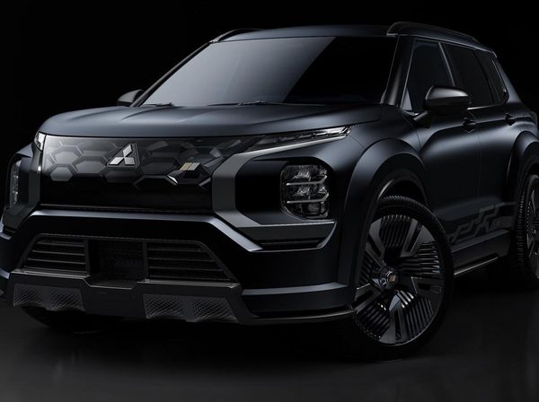 Lihat Lebih Dekat Wujud Mitsubishi Vision Ralliart yang Serba Hitam dan Sporty