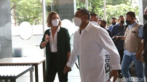 Nia Ramadhani Tak Banyak Bicara Jelang Sidang Putusan Narkoba