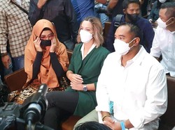 Nia Ramadhani-Ardi Bakrie Ikhlas Terima Semua Vonis Hakim