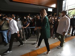 Vonis Bui, Hakim Nyatakan Nia Ramadhani-Ardi Bakrie Bukan Korban Narkoba