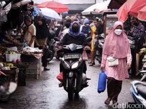Menkes Sebut Syarat Bisa Hidup Normal di Tengah Pandemi COVID-19 Menkes Sebut Syarat Bisa Hidup Normal di Tengah Pandemi COVID-19
